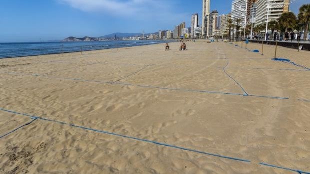 Benidorm elimina este sábado la parcelación de sus playas