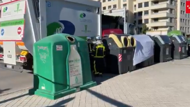 Muere aplastado un operario de la limpieza en Rivas al quedar atrapado en el mecanismo del camión