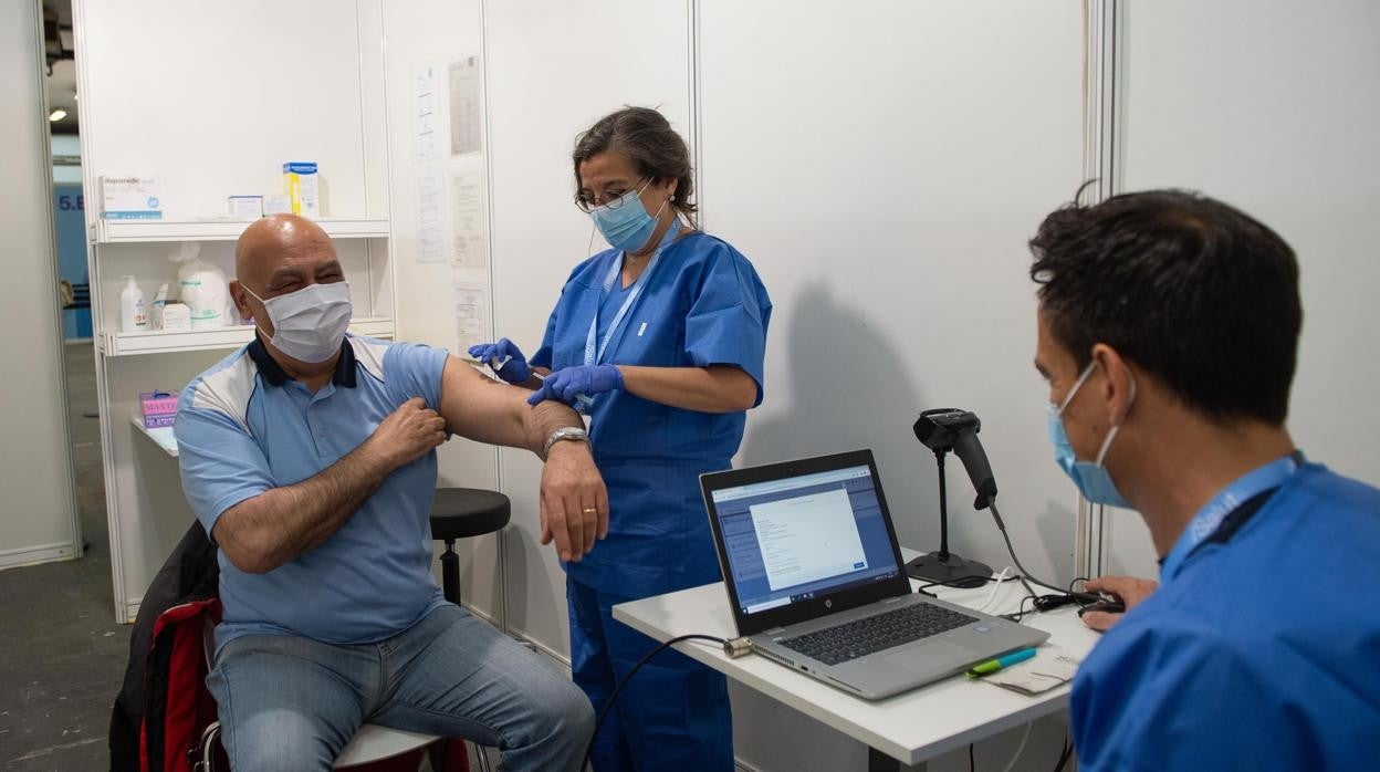 Centro de vacunación masiva en Fira de Barcelona