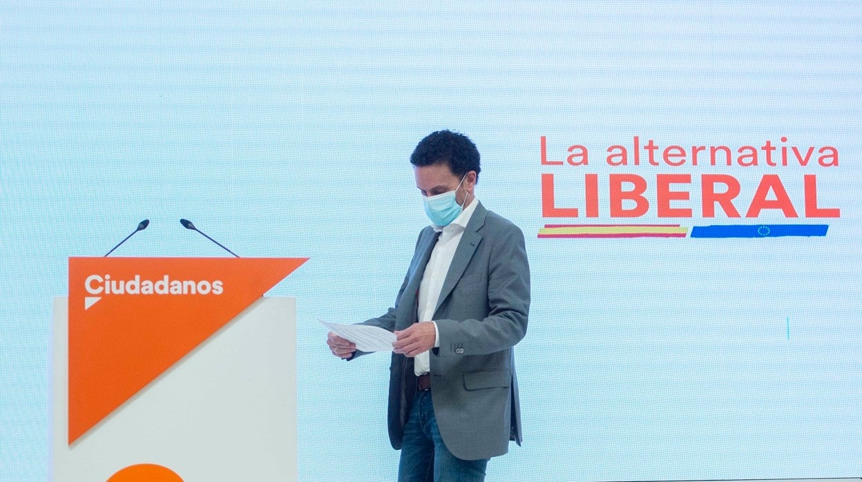 El portavoz de Ciudadanos, Edmundo Bal, en la sala de prensa de la sede nacional del partido