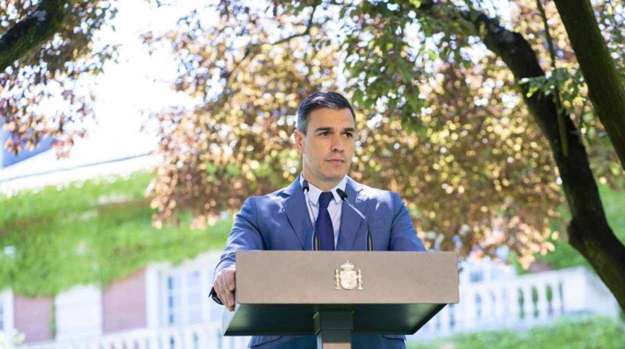 El presidente del Gobierno, Pedro Sánchez, durante la firma del Pacto de Pensiones en el Palacio de la Moncloa