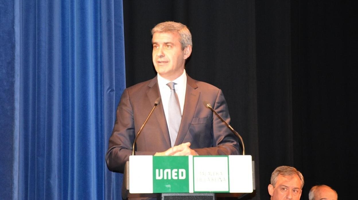 Foto de archivo de Álvaro Gutiérrez en la UNED