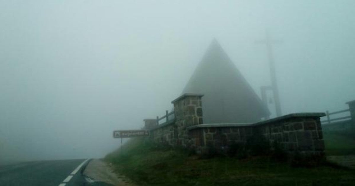 Niebla para recibir el Año Jacobeo