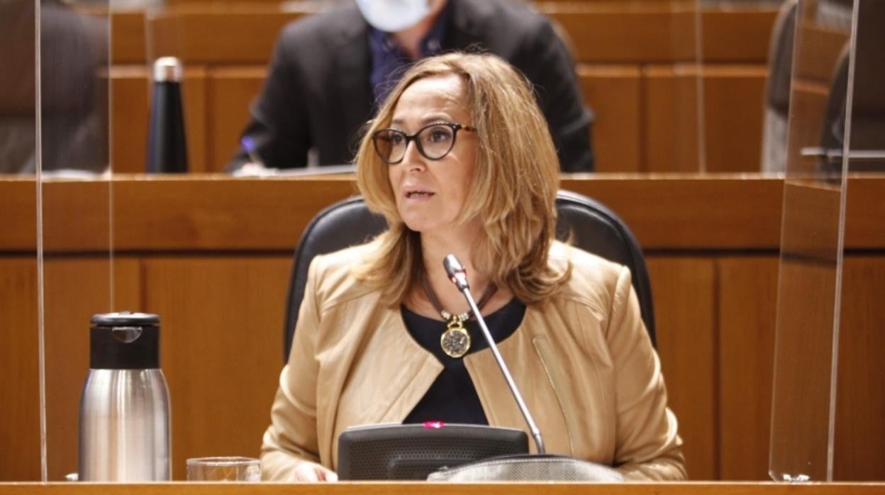 Mayte Pérez (PSOE), consejera de Presidencia del Gobierno de Aragón. Su departamento es el que gestiona el Fondo de Cooperación Municipal