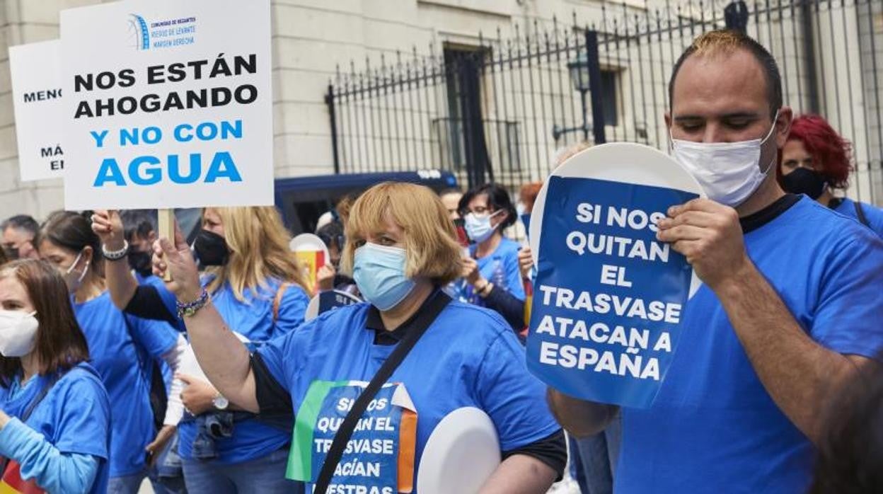 Manifestación en Madrid, en mayo de 2021, de los regantes de Murcia y el Levante a favor del trasvase