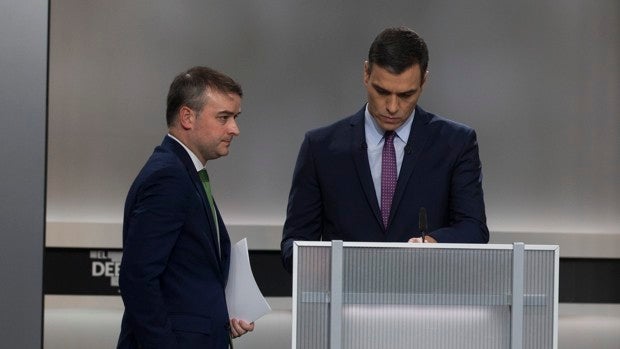 Primera orden de Sánchez: reducir la megaestructura de Redondo