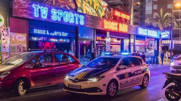 La hostelería rechaza el pasaporte Covid para entrar en bares que planteó la Generalitat Valenciana