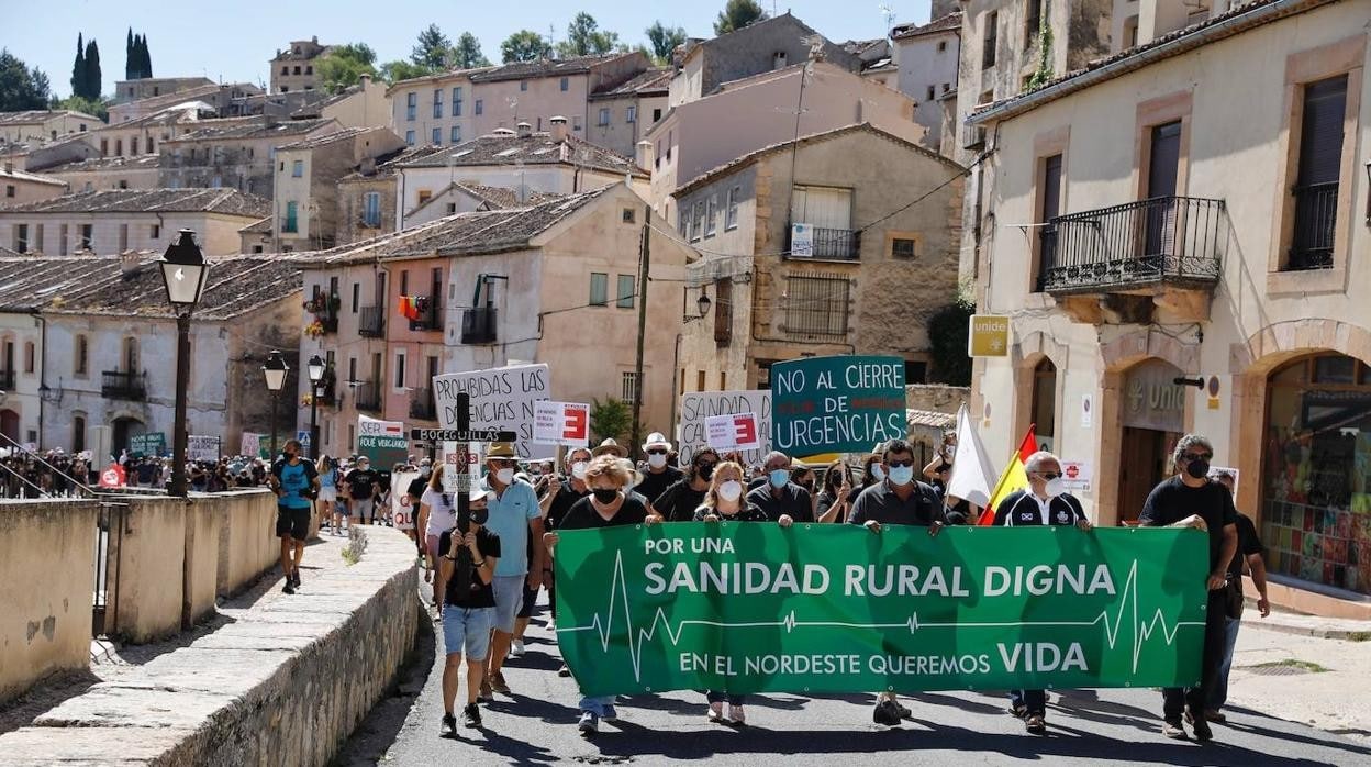 Representantes municipales, asociaciones y movimientos ciudadanos de la comarca nordeste de Segovia convocan una manifestación en defensa de la Sanidad Rural.