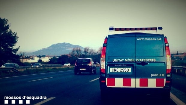 Fallecen dos menores en un accidente de tráfico en Vidreres (Gerona)