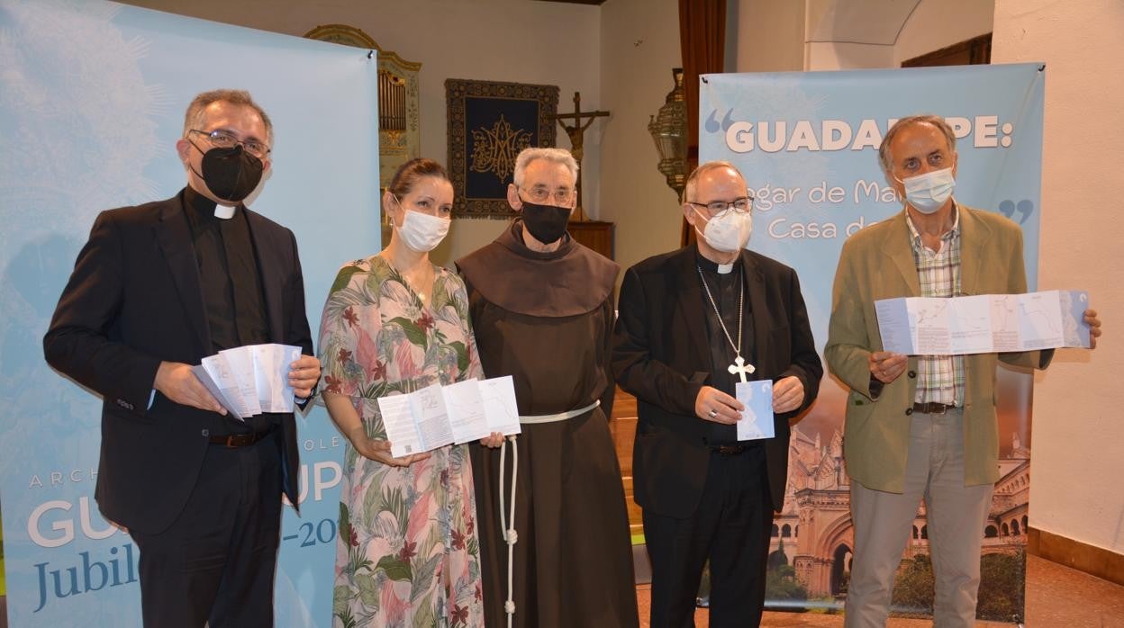 Francisco Cerro en un momento de la presentación de la credencial