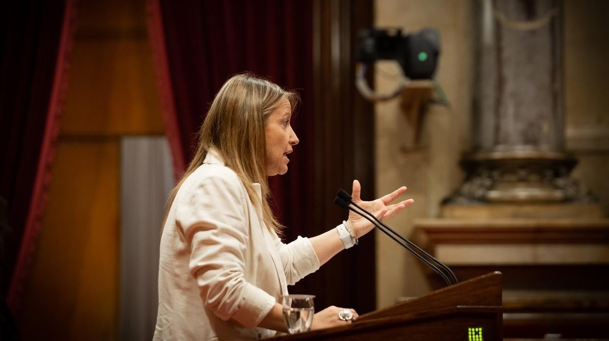 Eva Parera, en el Parlamento catalán