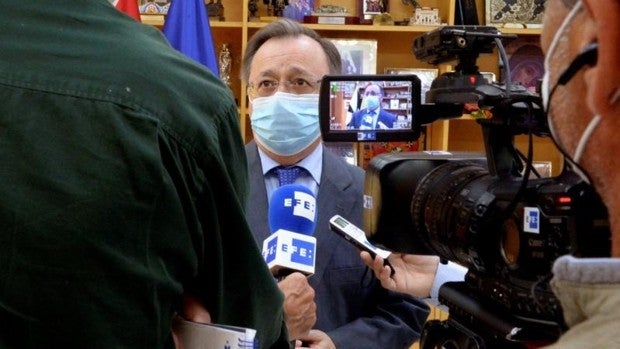 Vivas dice que el PP fue «responsable» con su abstención en la declaración de Abascal como persona non grata en Ceuta