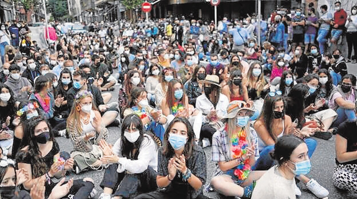 Concentración de protesta en Amorebieta por la brutal agresión