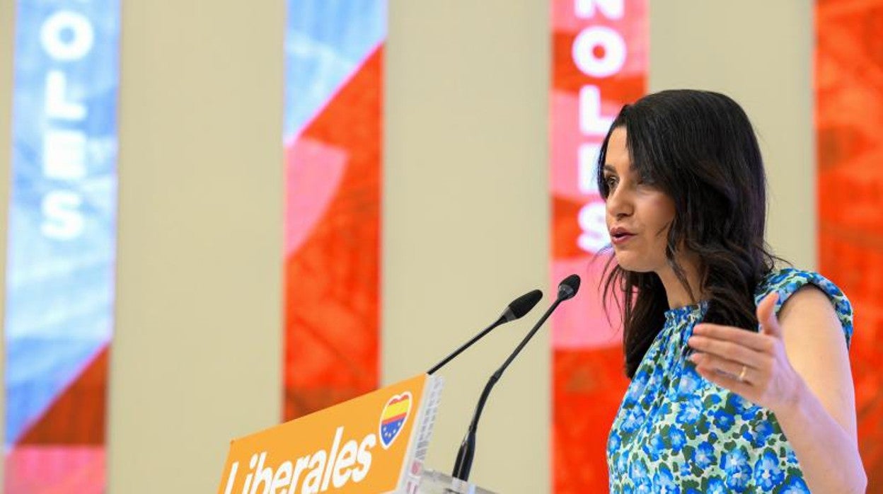 La presidenta de Cs, Inés Arrimadas, este jueves en la sede del partido