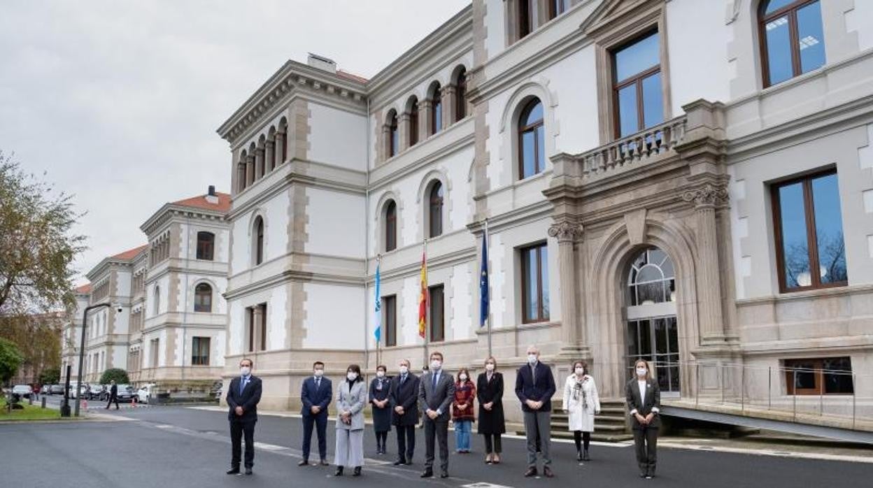 Los principales miembros del ejecutivo gallego en San Caetano