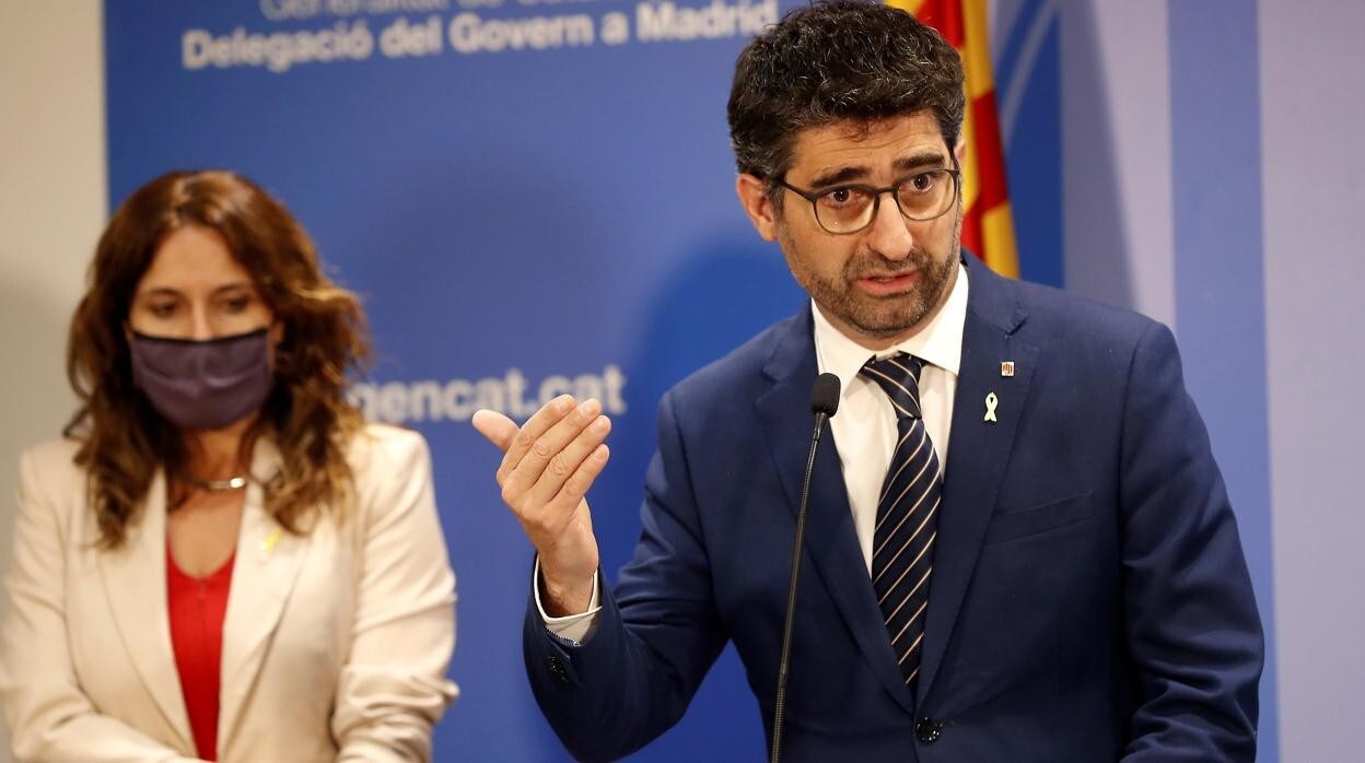Laura Vilagrà y Jordi Puigneró, en su rueda de prensa para valorar la reunión bilateral