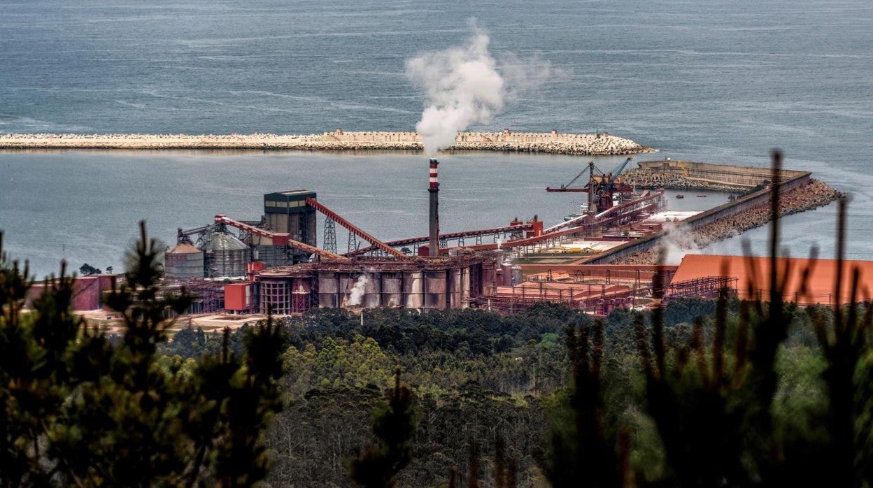 Factoría de Alcoa en San Cibrao (Cervo)