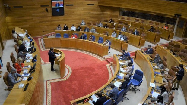 El Parlamento gallego aprueba un techo de gasto «prudente y riguroso» de 11.197 millones