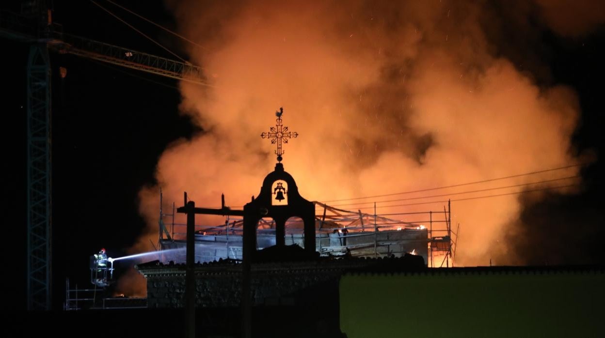 El incendio se ha desatado en torno a las 21.00 horas