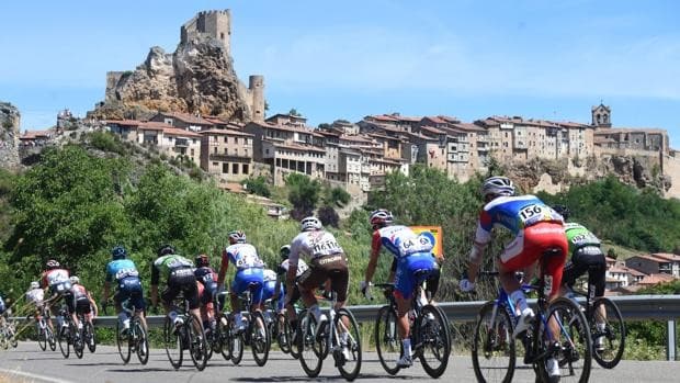 Romain Bardet gana la tercera etapa de la Vuelta ciclista a Burgos