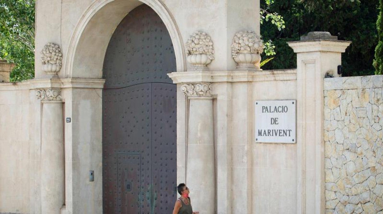 Acceso al Palacio de Marivent, en Palma