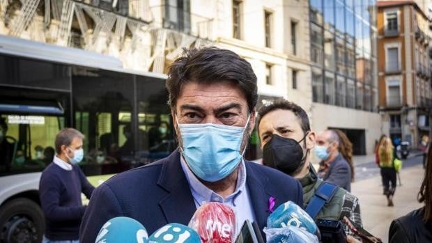 Barcala exige a Puig «menos toques de queda y más dimisiones» por su «caótica gestión» del coronavirus