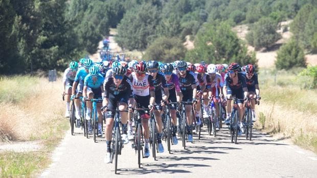 Juan Sebastián Molano anota su segunda victoria en la cuarta etapa de la Vuelta a Burgos