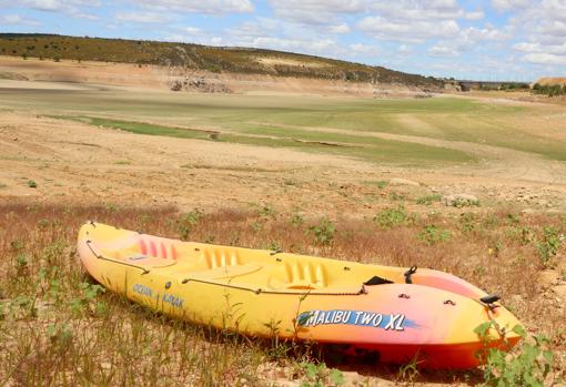 En su playa acuática, otros años, era posible realizar diversas actividades de ocio acuático