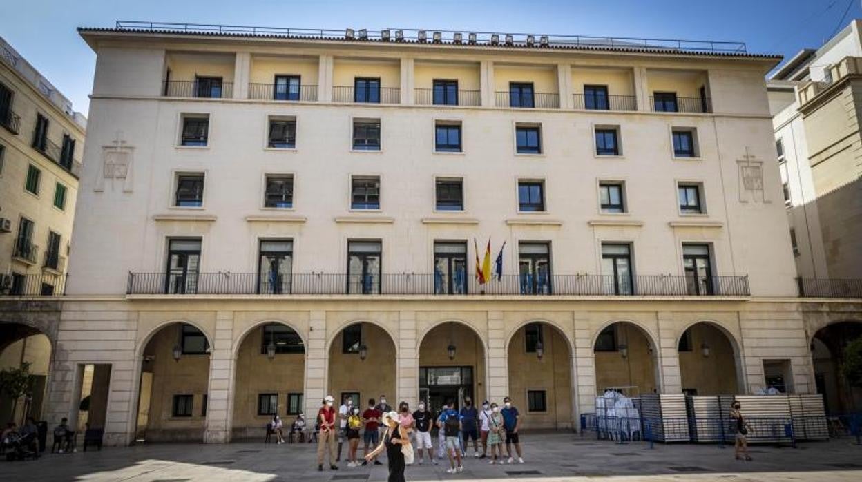 Fachada de la Audiencia Provincial de Alicante