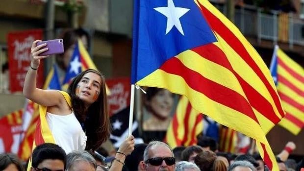 Solo uno de cada tres jóvenes de Barcelona es secesionista