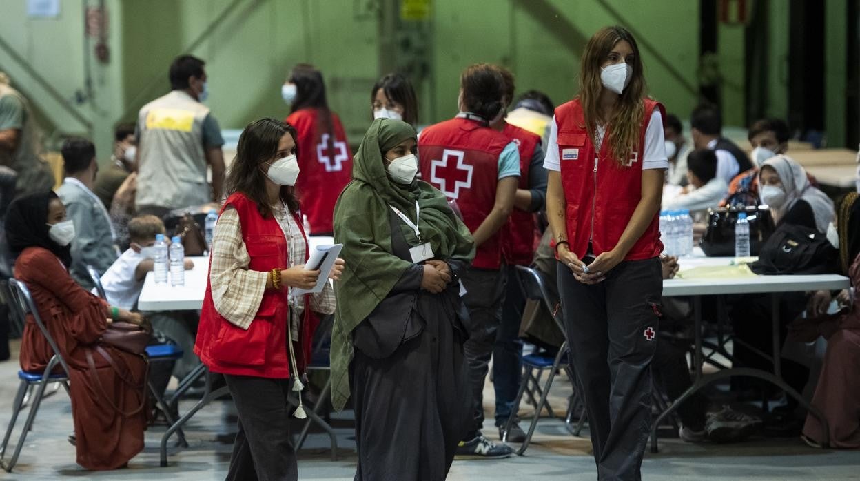 El protocolo de las pateras, primer filtro para los afganos de Torrejón
