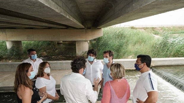 Casado apoya a Sánchez en la evacuación de Afganistán pero le pide lealtad e información