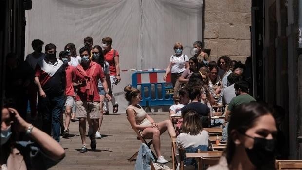 Los hosteleros piden abrir las terrazas al 100% a partir de septiembre