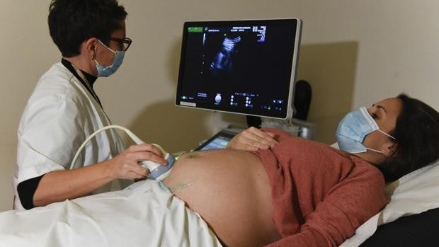 Exponerse al humo del tabaco acelera el envejecimiento de los bebés desde antes de nacer