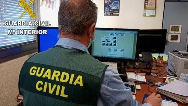 Investigadas dos personas por delitos de estafa, blanqueo de capitales y usurpación de identidad