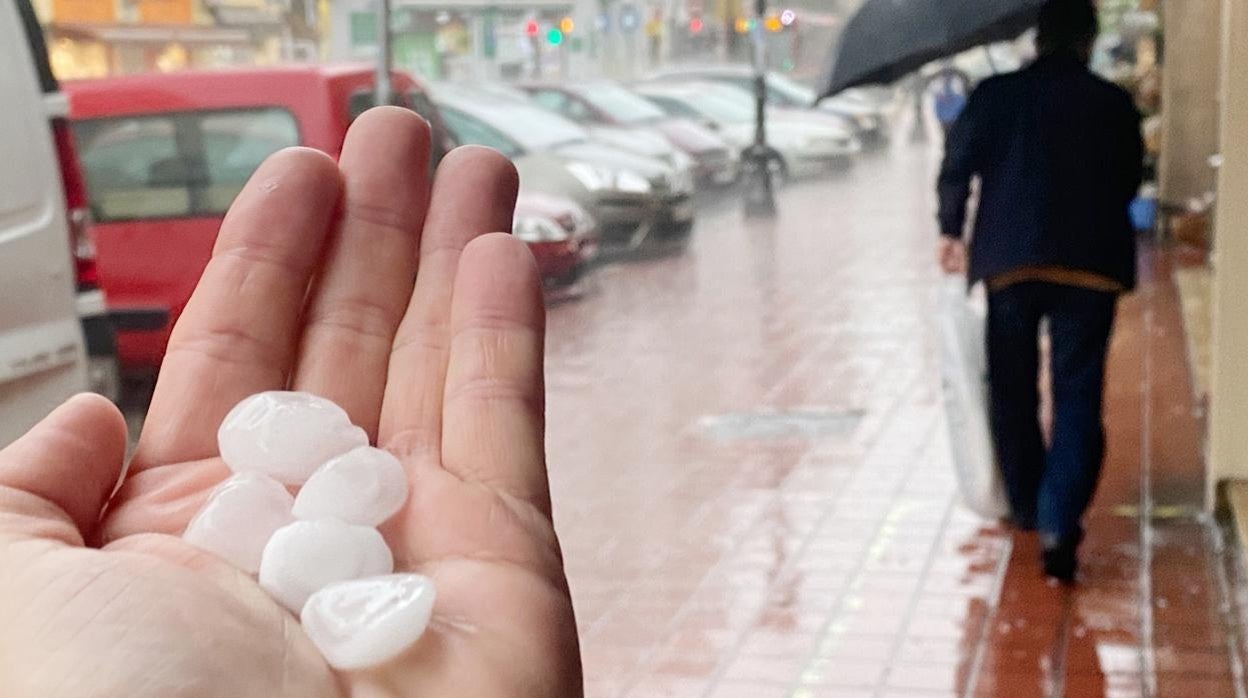 Imagen de archivo de una granizada en Valencia