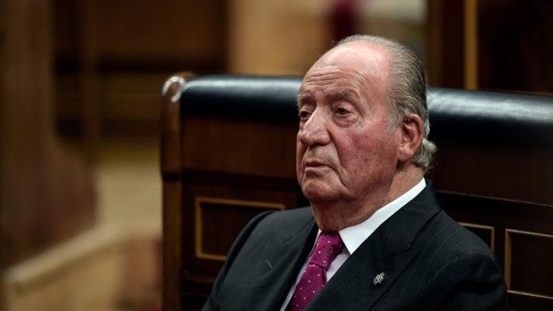 Don Juan Carlos acusa a la Fiscalía de «conculcar» su presunción de inocencia