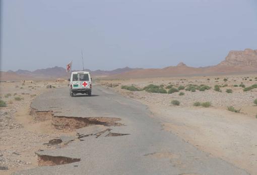 Uno de los desplazamientos del convoy de la Cruz Roja