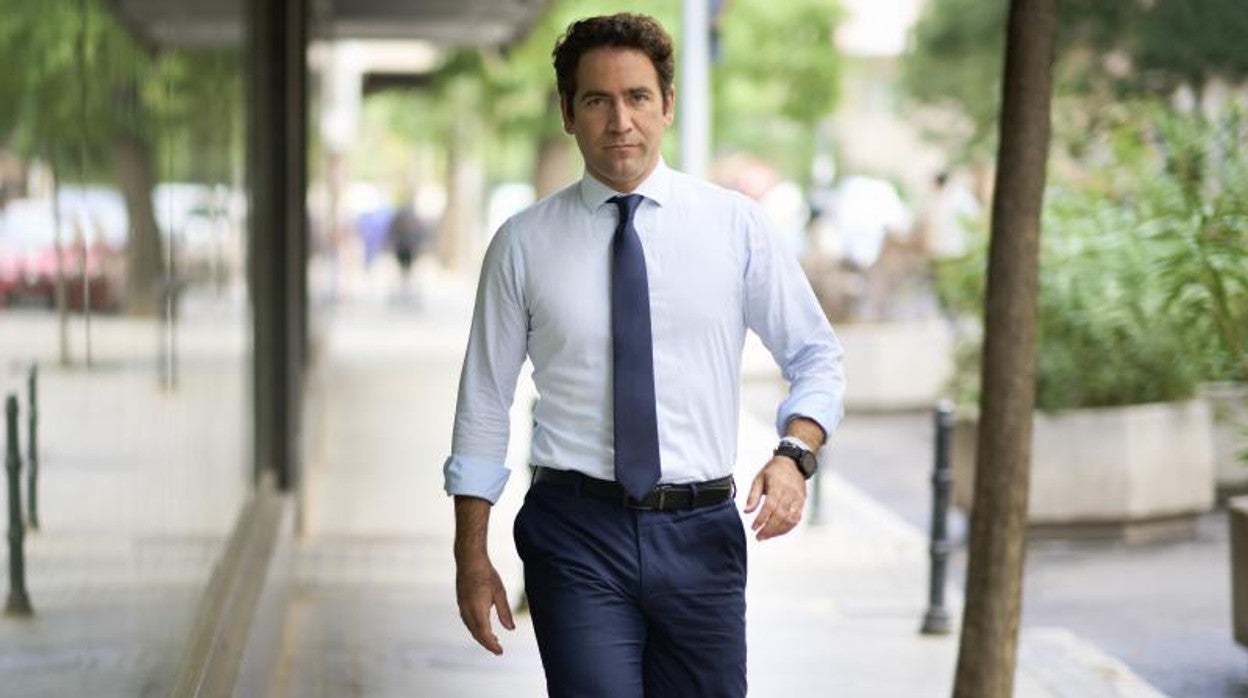 Teodoro García Egea, en el exterior de la sede nacional del PP