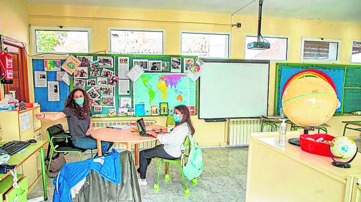 Último día de clase en el colegio de Torrecilla de la Abadesa, en 2020