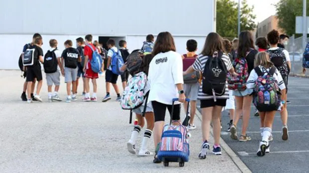 Casi 142.000 alumnos y 10.518 docentes se incorporan al curso en la provincia de Toledo