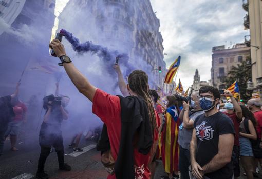 Asedio independentista contra la Jefatura de Policía de Barcelona