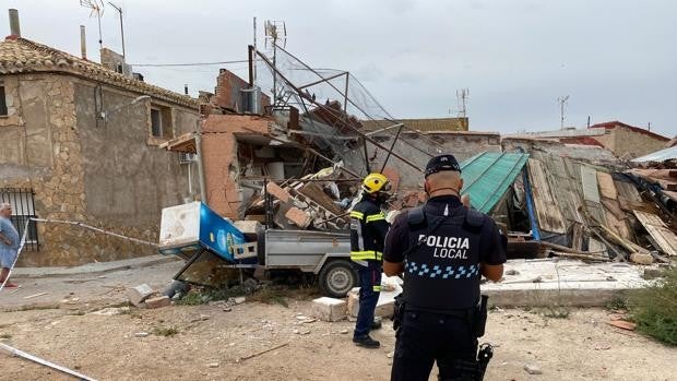 Explota material pirotécnico en el interior de una vivienda de Isso sin causar heridos