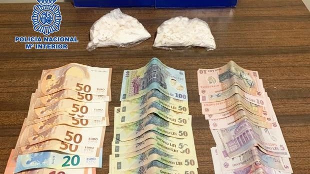 La Policía intercepta en Zaragoza a un prófugo que viajaba a Rumanía con 200 gramos de cocaína