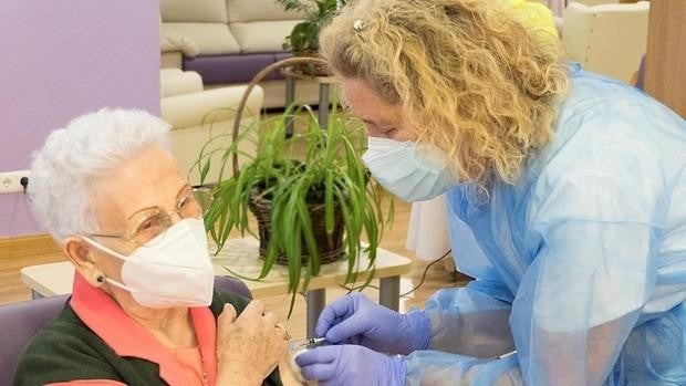 La tercera dosis de la vacuna, en las residencias a partir del lunes