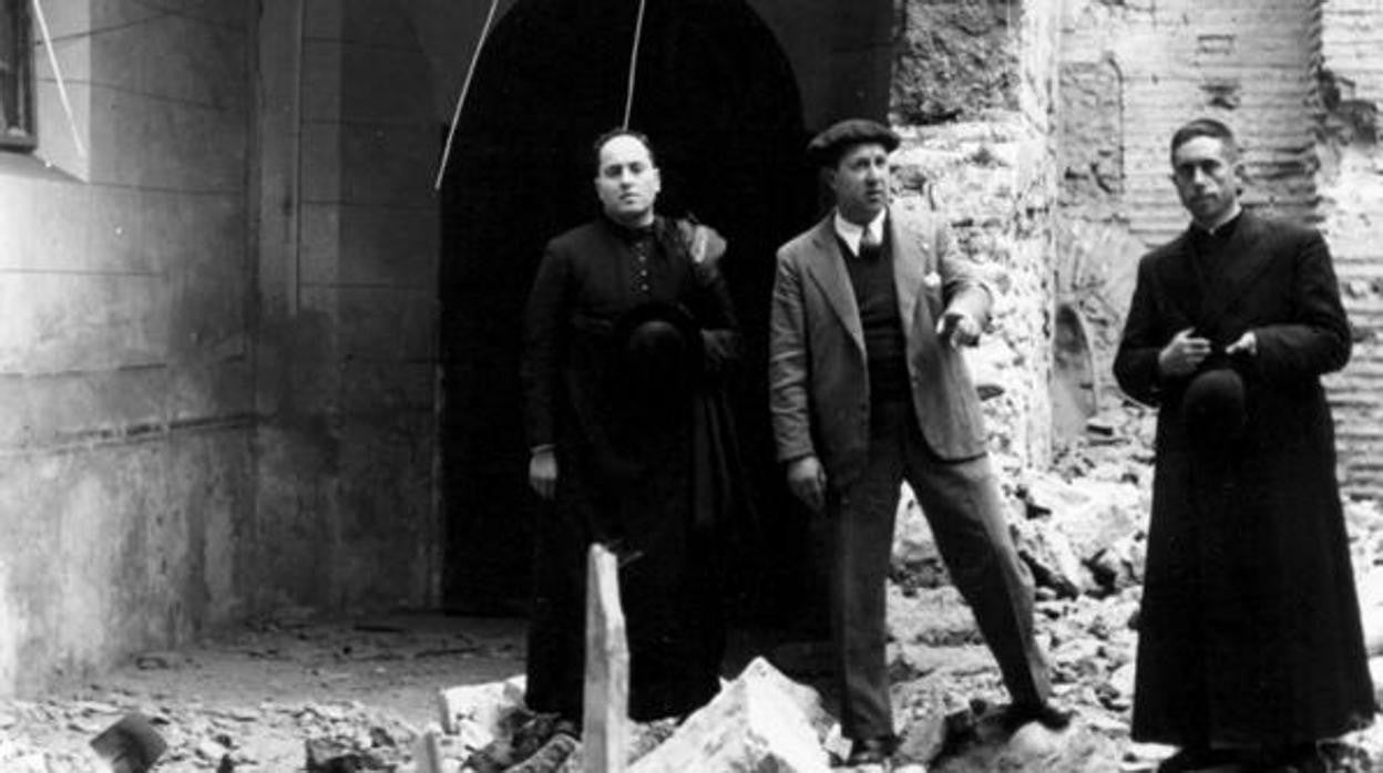 magen de una iglesia destrozada durante la persecución religiosa de 1936