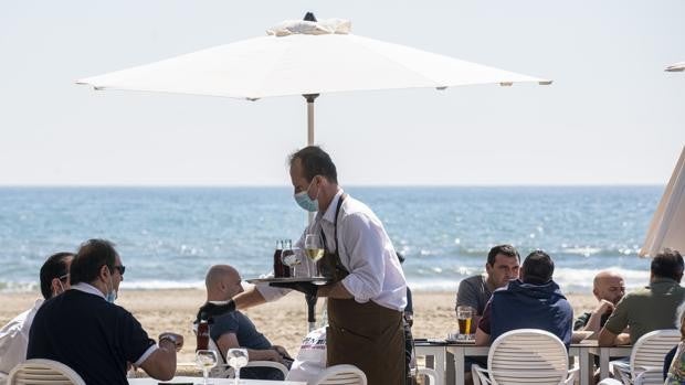 La patronal hostelera exige el pago inmediato de las ayudas covid prometidas por la Generalitat Valenciana