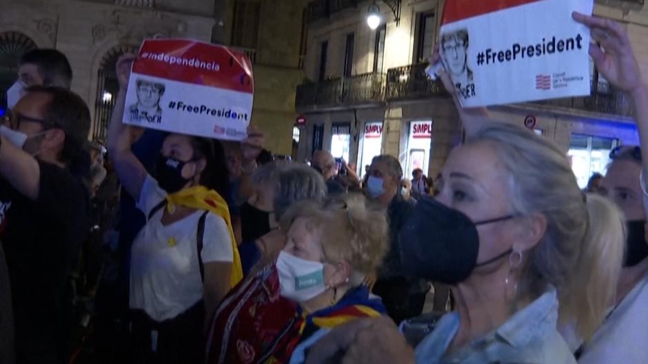 El independentismo se manifiesta en las calles de Barcelona tras la detención de Puigdemont