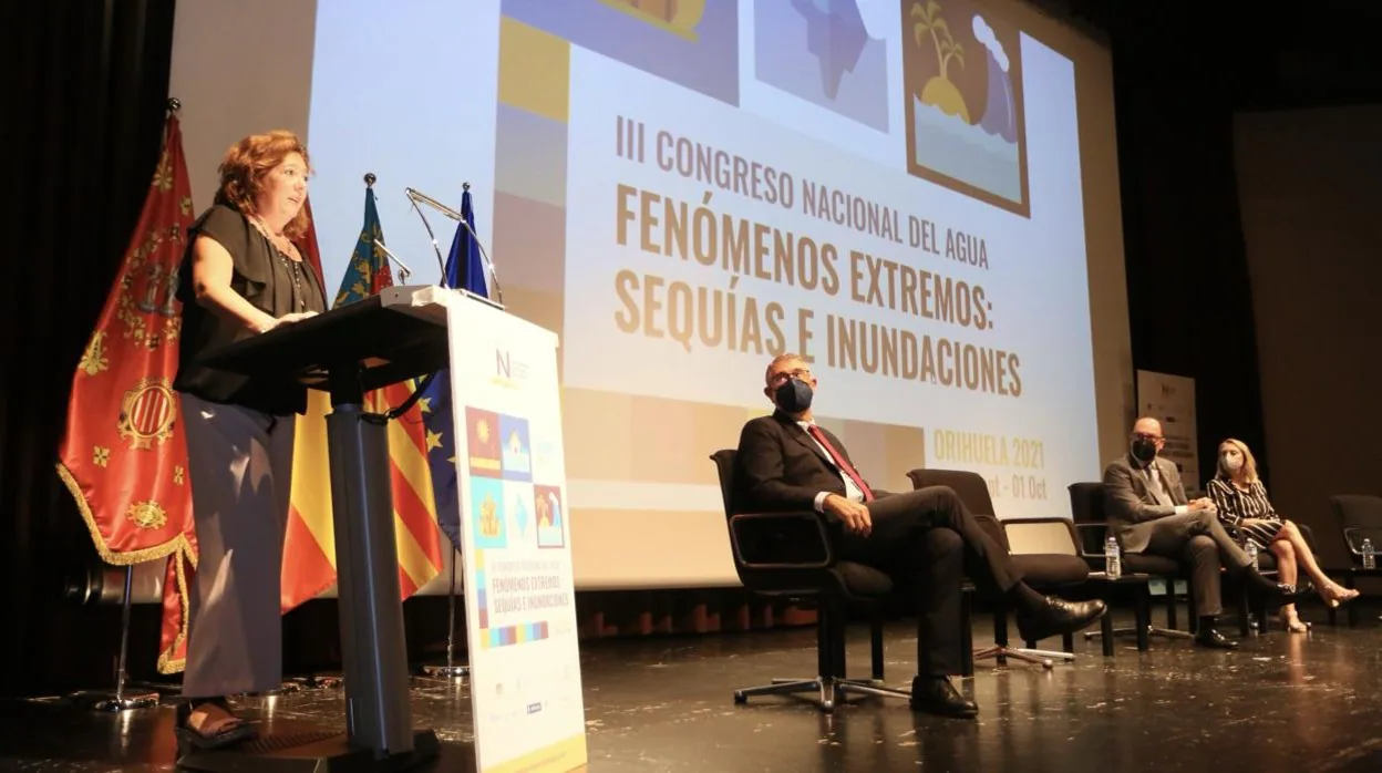 La diputada provincial de Proyectos Europeos, María Gómez, en el congreso de Orihuela, este jueves