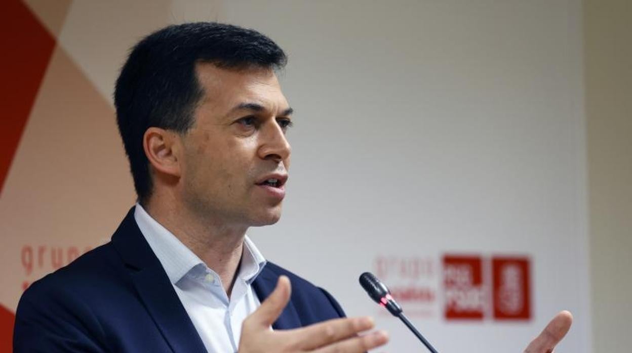 Gonzalo Caballero durante la rueda de prensa del lunes en Santaigo